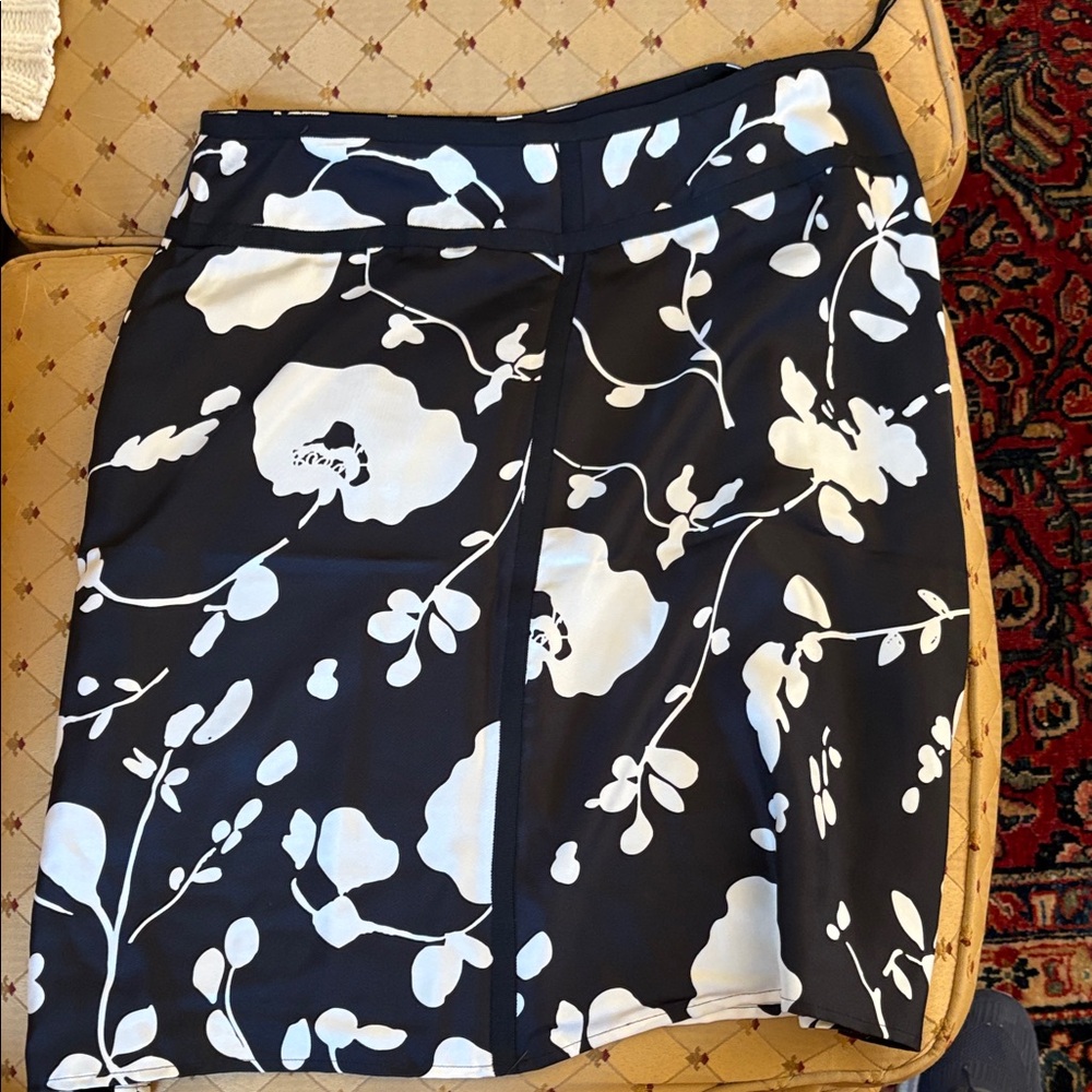 Black & White Floral A-Line Skirt Anne Klein size 14
